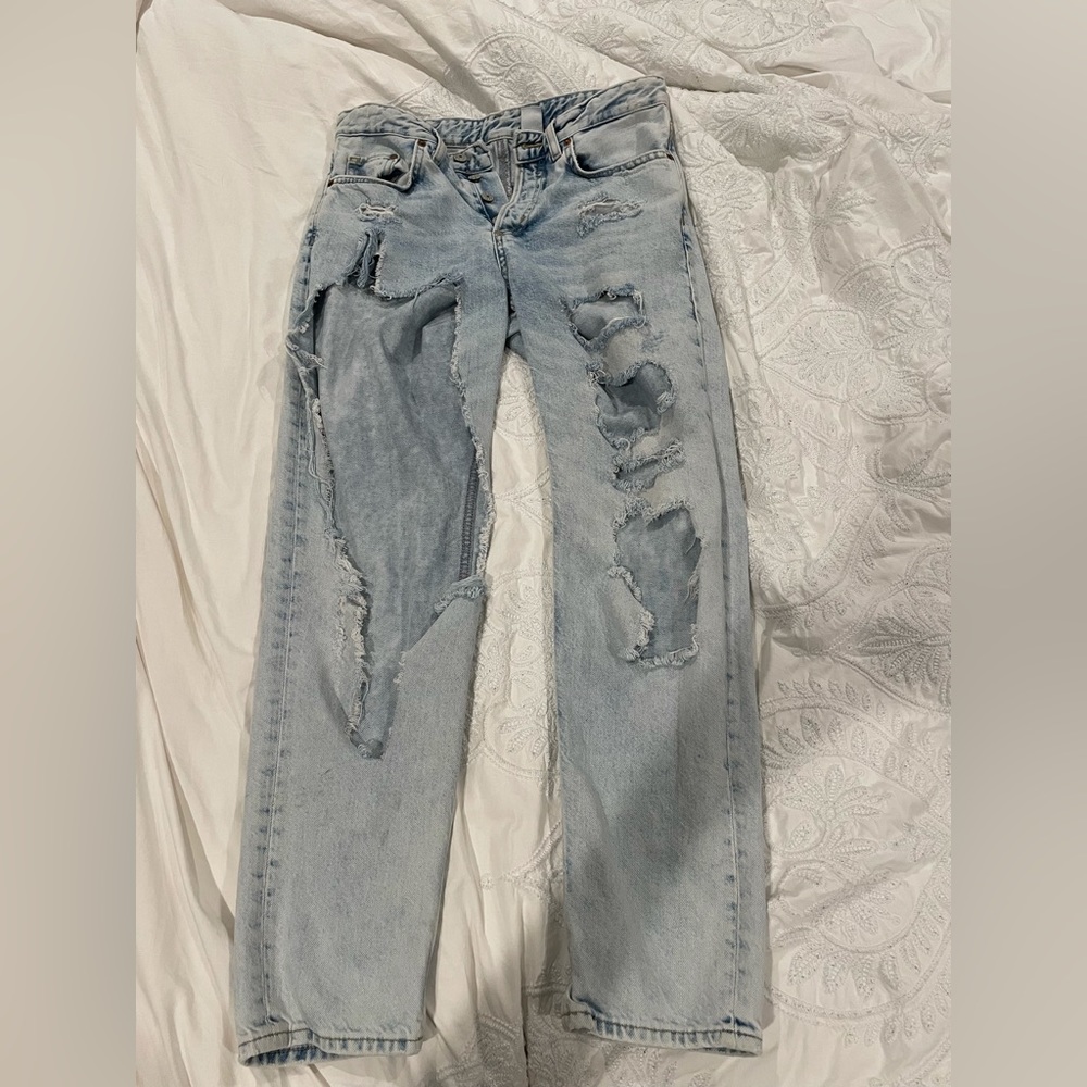 & denim super ripped boyfriend jeans